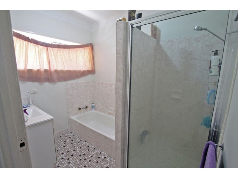 4 Ward Close, South Gladstone QLD 4680