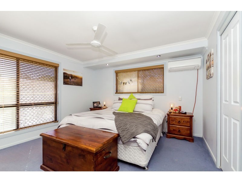 6 James Court, Telina QLD 4680