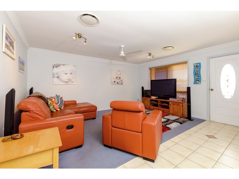 6 James Court, Telina QLD 4680