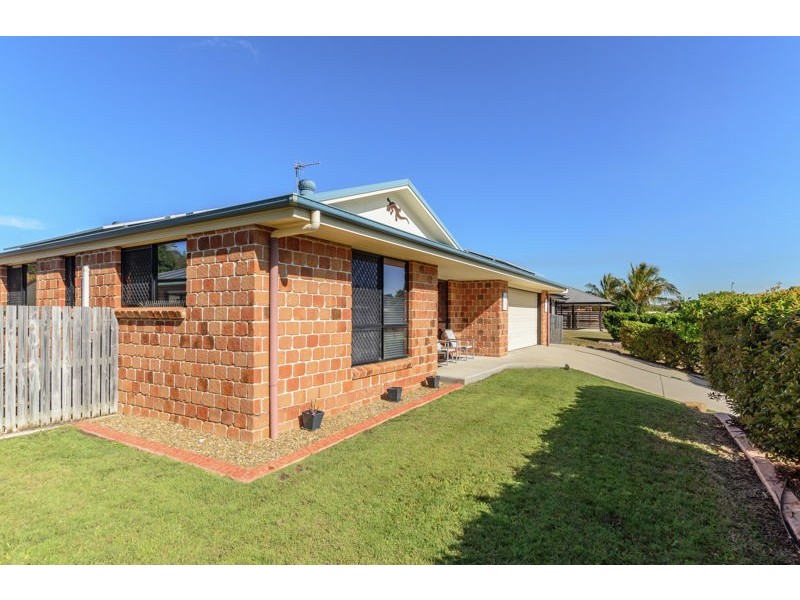 6 James Court, Telina QLD 4680