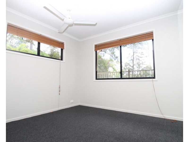 38 Willow Street, New Auckland QLD 4680
