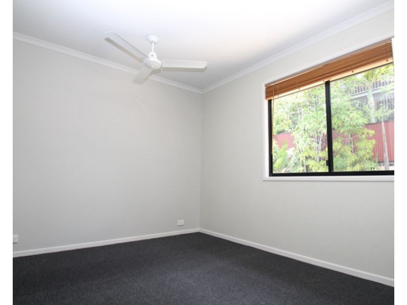 38 Willow Street, New Auckland QLD 4680