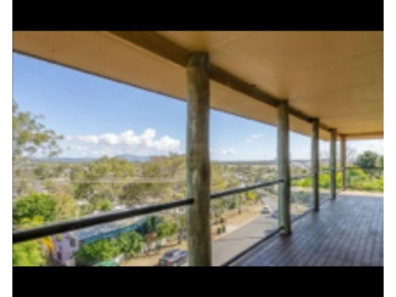 38 Willow Street, New Auckland QLD 4680