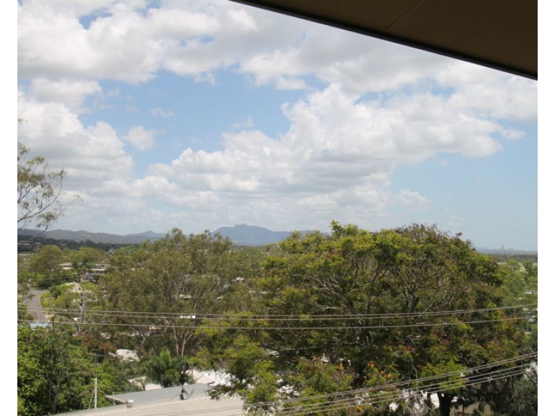38 Willow Street, New Auckland QLD 4680
