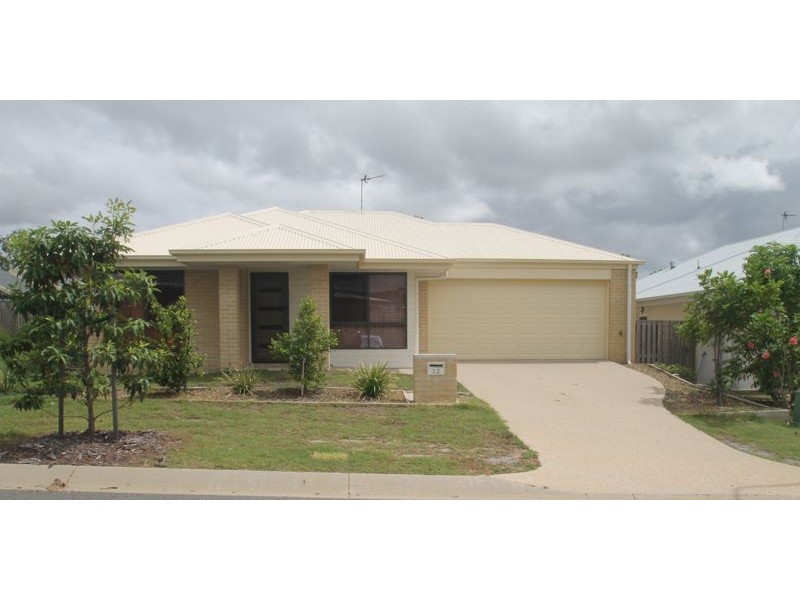 32 Harmony Drive, Clinton QLD 4680