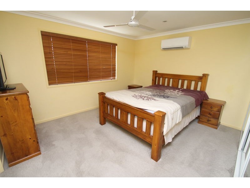32 Harmony Drive, Clinton QLD 4680