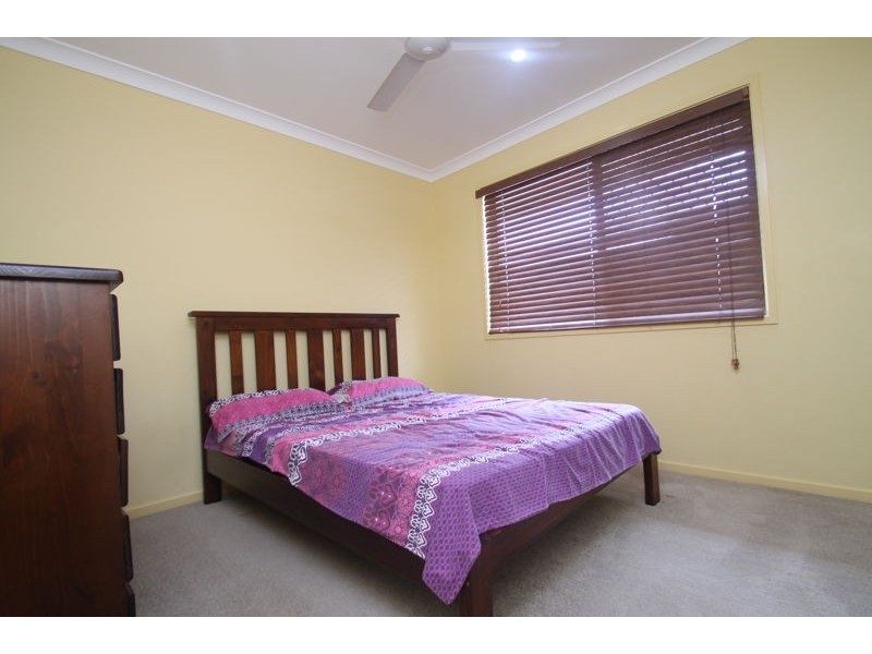 32 Harmony Drive, Clinton QLD 4680