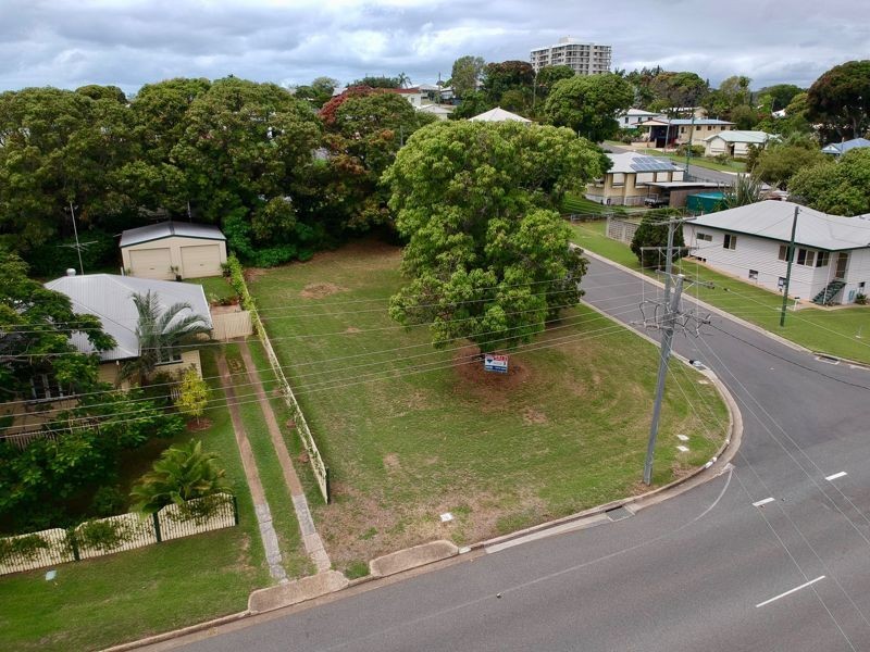 18 Rossella Street, West Gladstone QLD 4680