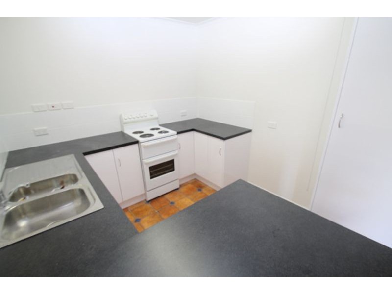 7 Wodonga Street, Clinton QLD 4680