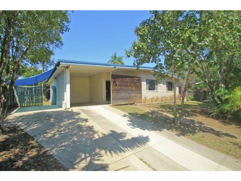 15 Anderson Street, Clinton QLD 4680