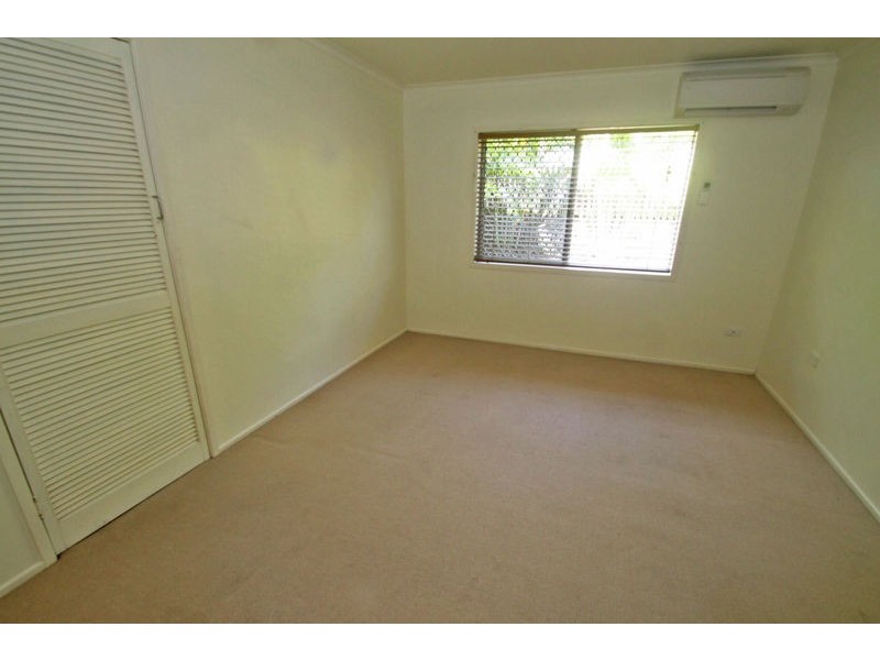 15 Anderson Street, Clinton QLD 4680