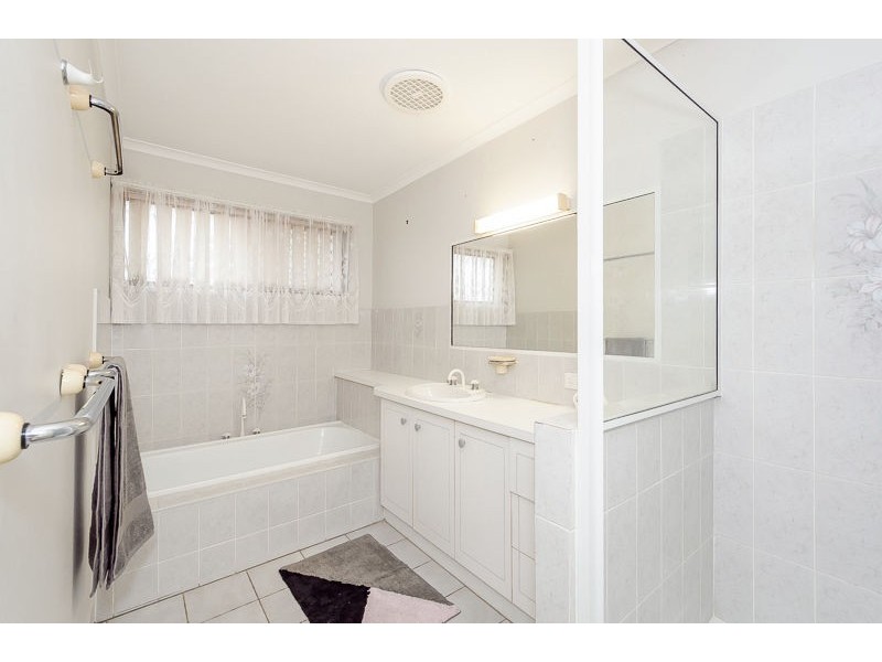 28 Camille Street, Clinton QLD 4680