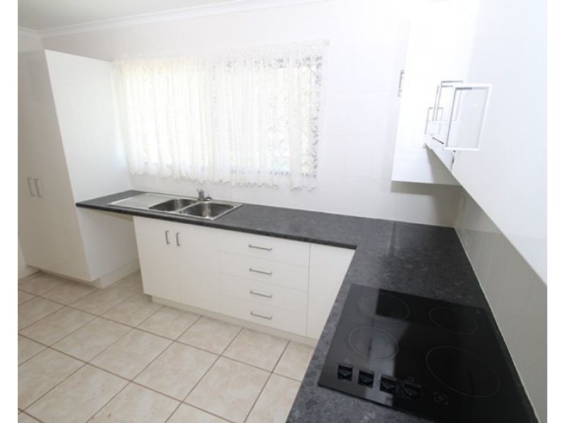 7 John Dory Drive, Toolooa QLD 4680