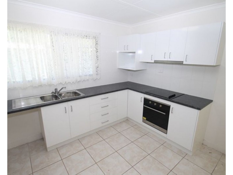 7 John Dory Drive, Toolooa QLD 4680