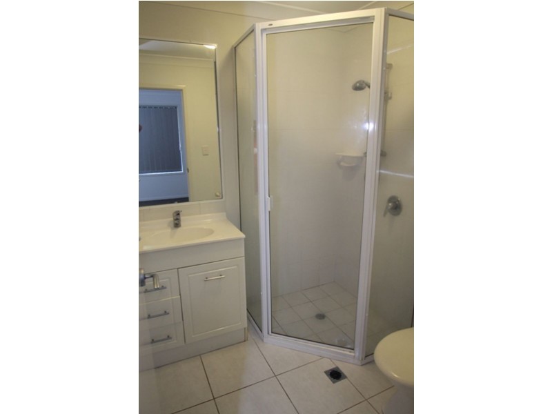 6 Biarri Street, Glen Eden QLD 4680