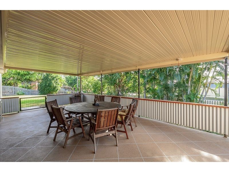 22 Deborah Street, Glen Eden QLD 4680