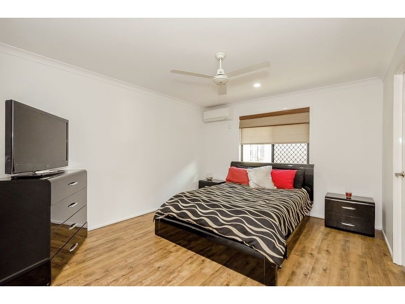 22 Deborah Street, Glen Eden QLD 4680