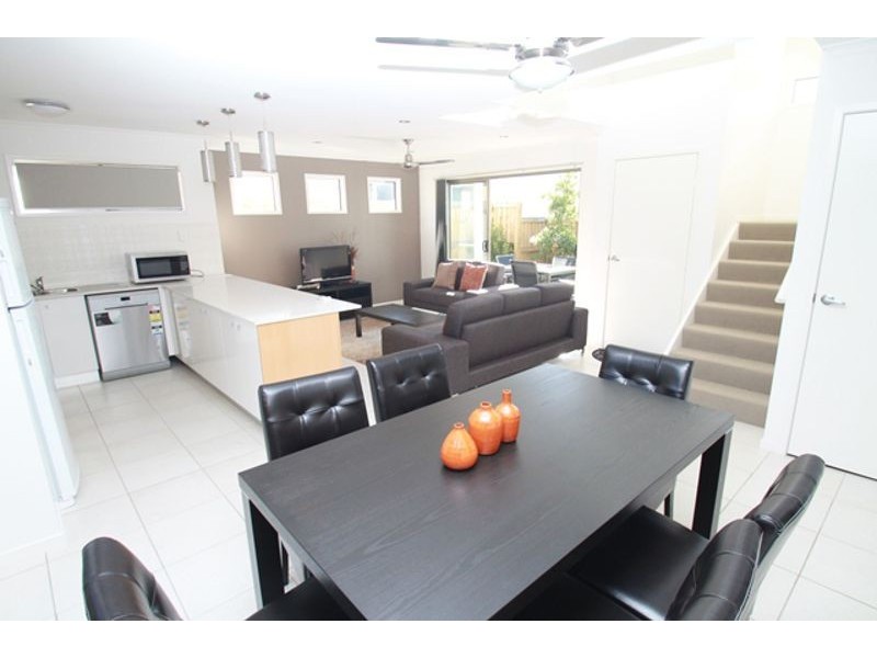 3/5 Glenlyon Street, Gladstone QLD 4680