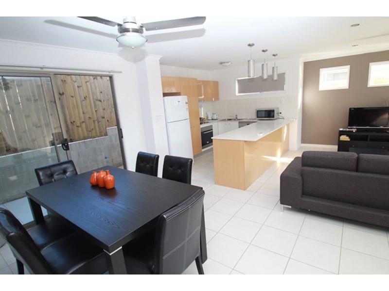 3/5 Glenlyon Street, Gladstone QLD 4680