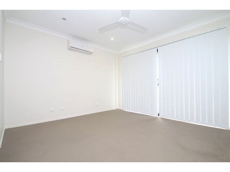 17 Woodland Court, Kirkwood QLD 4680