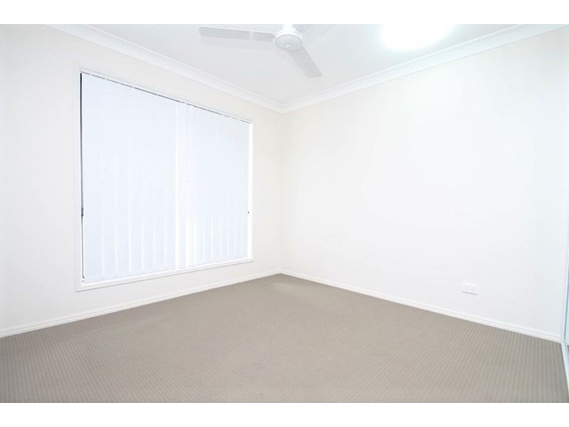 17 Woodland Court, Kirkwood QLD 4680