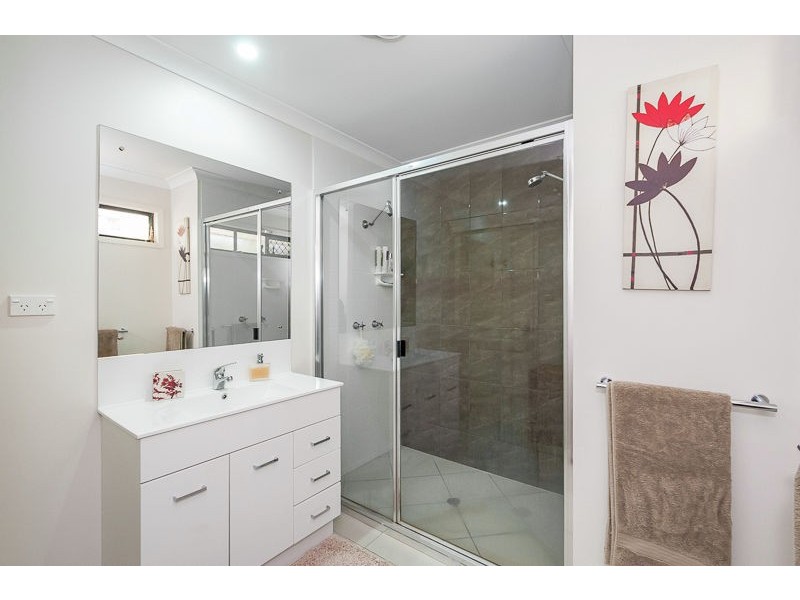 11 Markowitz Place, Kirkwood QLD 4680
