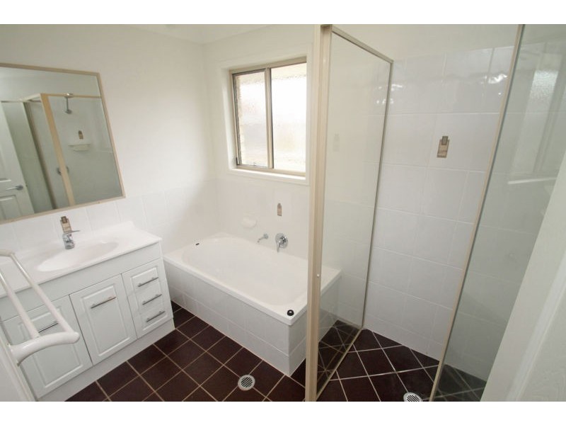 2a Ingra Close, Glen Eden QLD 4680