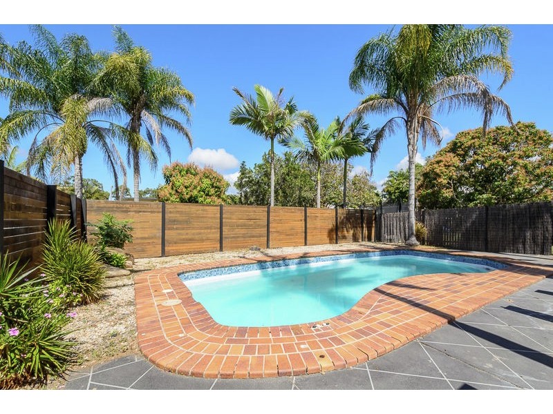 3 Lilly Street, Boyne Island QLD 4680