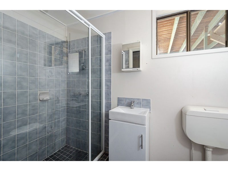 3 Lilly Street, Boyne Island QLD 4680