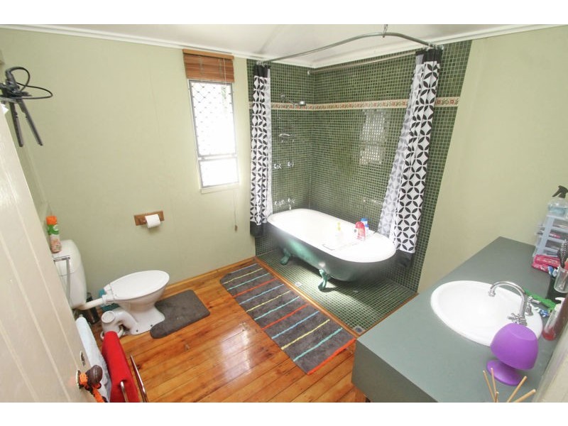 17 Short Street, South Gladstone QLD 4680