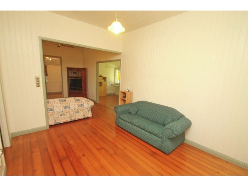 17 Short Street, South Gladstone QLD 4680