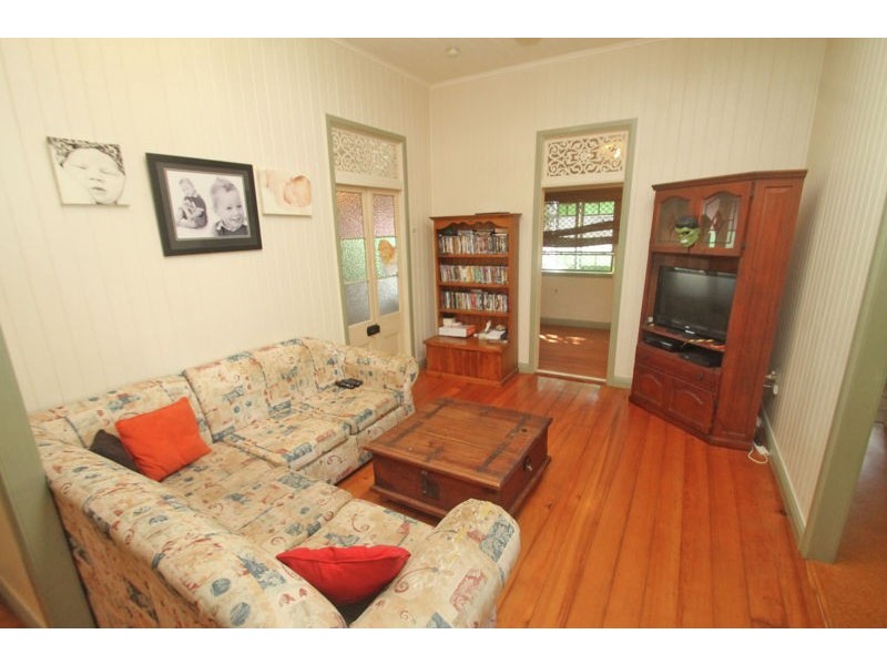 17 Short Street, South Gladstone QLD 4680