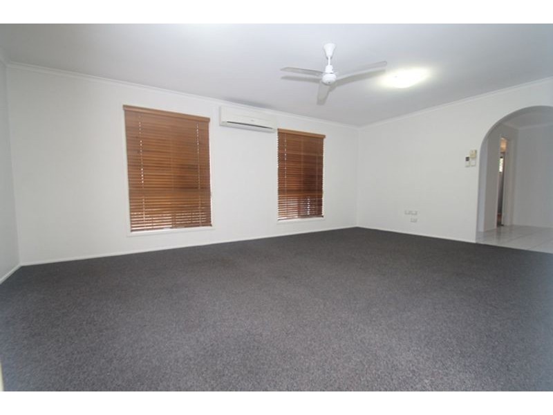 114 J HICKEY AVENUE, Clinton QLD 4680