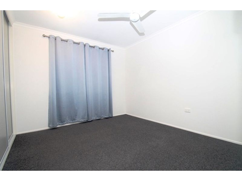 114 J HICKEY AVENUE, Clinton QLD 4680