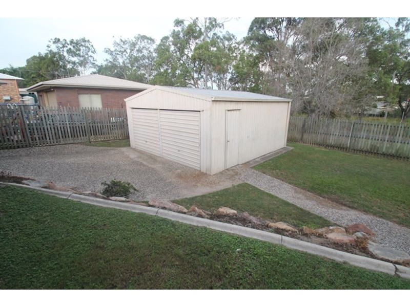 114 J HICKEY AVENUE, Clinton QLD 4680