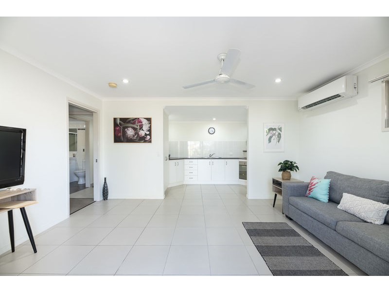 9 Reliance Court, Clinton QLD 4680