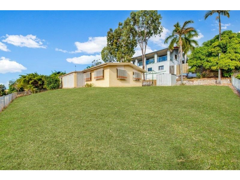 20 Columbia Avenue, Clinton QLD 4680