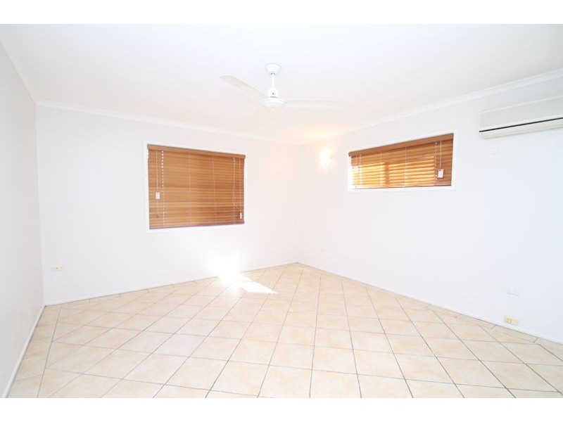 5 Intrepid Street, Clinton QLD 4680