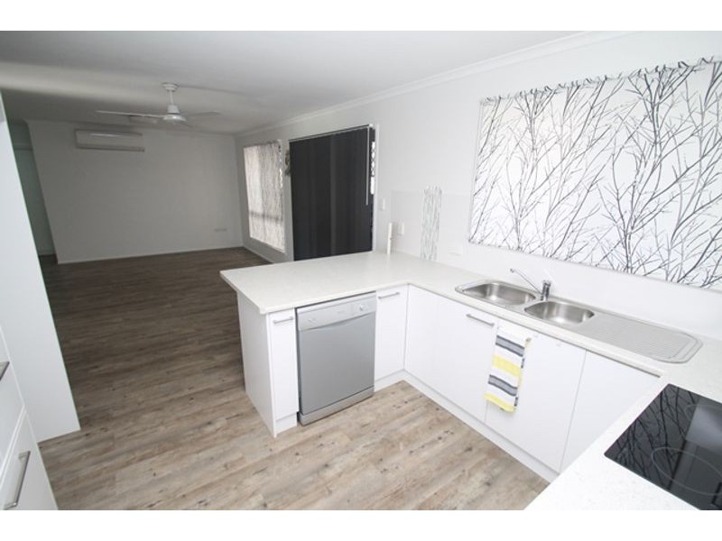 3 Weatherley Court, Clinton QLD 4680