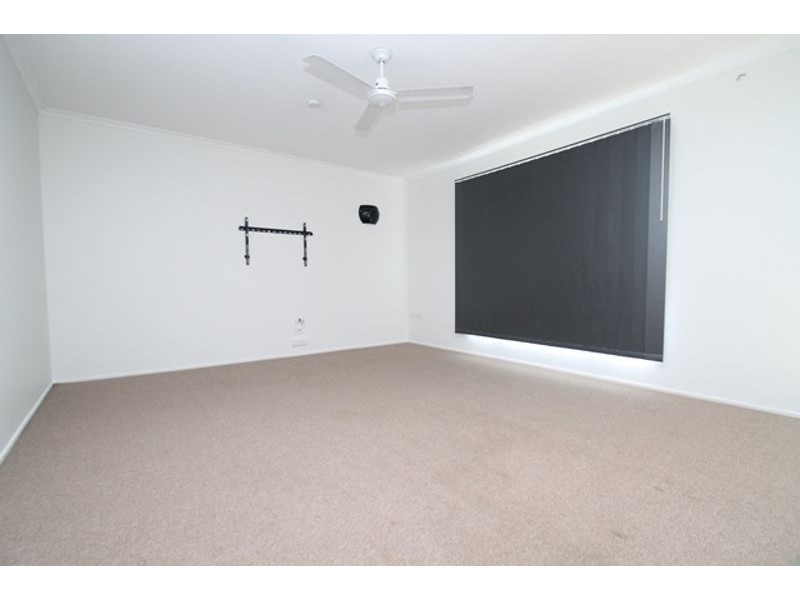 3 Weatherley Court, Clinton QLD 4680