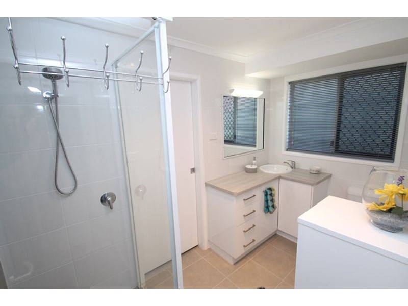 3 Weatherley Court, Clinton QLD 4680