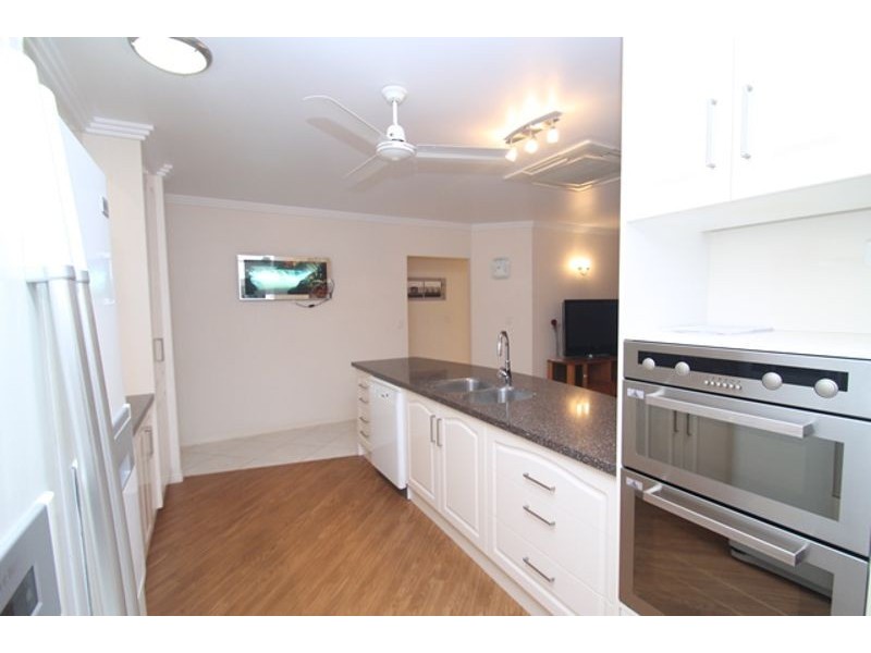 27 Dolphin Terrace, South Gladstone QLD 4680