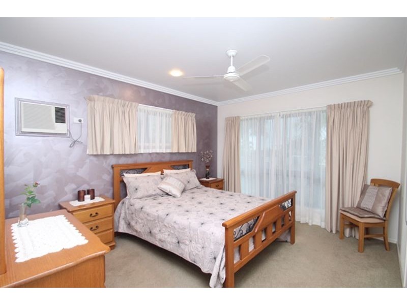 27 Dolphin Terrace, South Gladstone QLD 4680