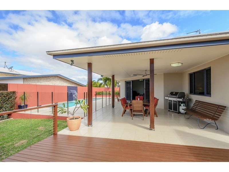 5 Panorama Court, Glen Eden QLD 4680