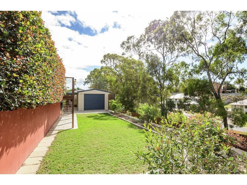 5 Panorama Court, Glen Eden QLD 4680