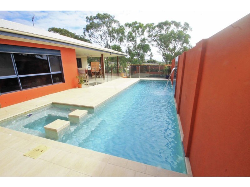 5 Panorama Court, Glen Eden QLD 4680