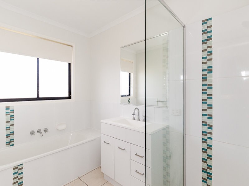 66 Wyndham Avenue, Boyne Island QLD 4680