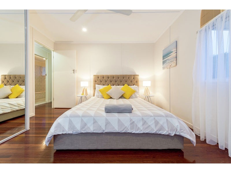 33 Mellefont Street, West Gladstone QLD 4680
