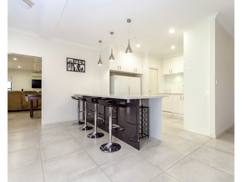 424 Jim Whyte Way, Burua QLD 4680