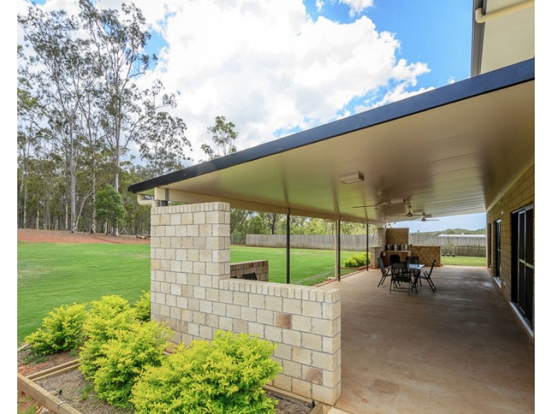 424 Jim Whyte Way, Burua QLD 4680